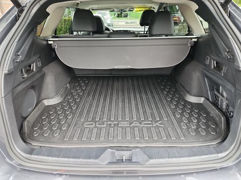 Used 2025 Subaru Outback Onyx Edition AWD/4WD image 23