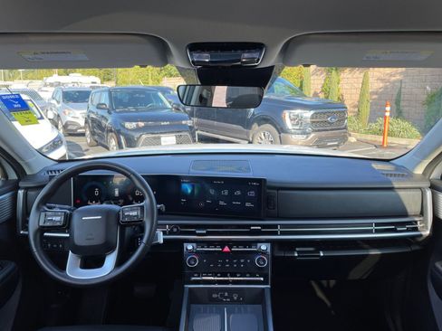 Used 2025 Hyundai Santa Fe SEL image 38