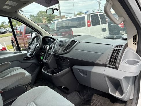 Used 2015 Ford Transit 250 130 Low Roof w/ Exterior Upgrade Package RWD image 15