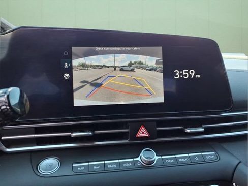 Used 2023 Hyundai Elantra SEL w/ Convenience Package FWD image 28