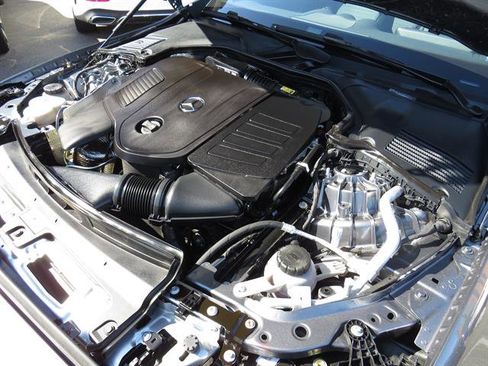 Used 2025 Mercedes-Benz C 300 4MATIC Sedan image 7