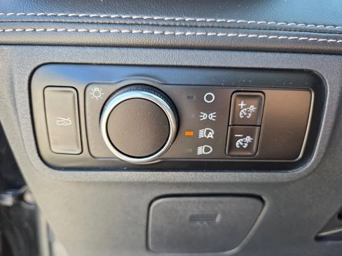 Used 2025 Ford Mustang Premium RWD image 12