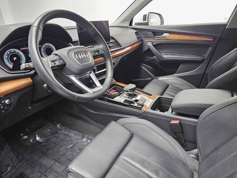 Used 2023 Audi Q5 Prestige image 2