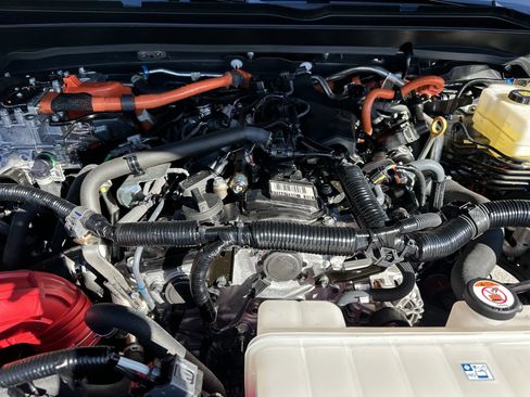 Used 2025 Toyota Tacoma TRD Pro image 15