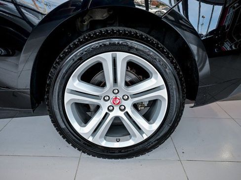 Used 2019 Jaguar F-PACE R-Sport image 49