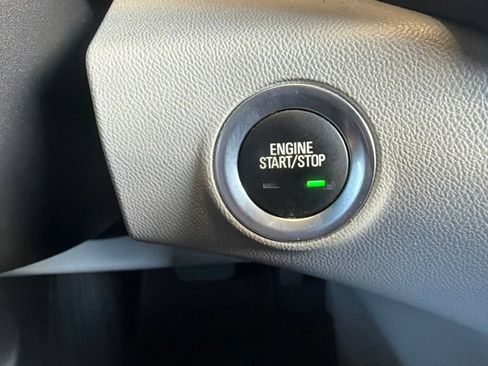 Used 2024 GMC Terrain SLT AWD/4WD image 34