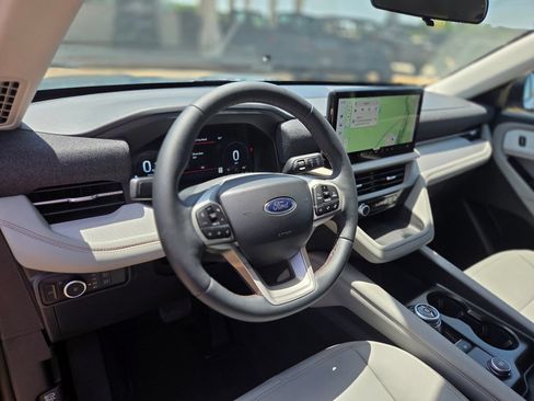 New 2026 Ford Explorer Active w/ Active Comfort Package RWD image 17