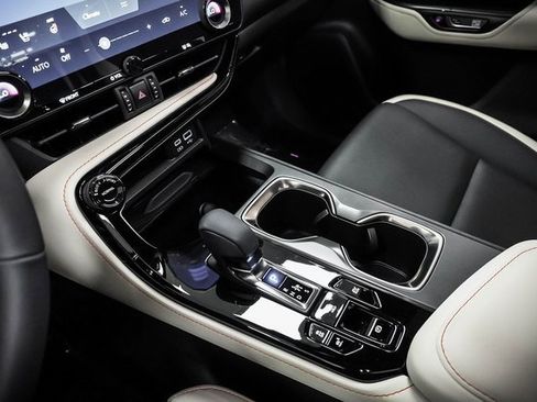 Certified 2022 Lexus NX 350h AWD image 17