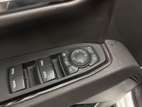 Used 2024 GMC Sierra 2500 AT4X image 32