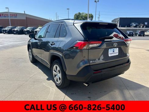 Used 2020 Toyota RAV4 LE FWD image 8