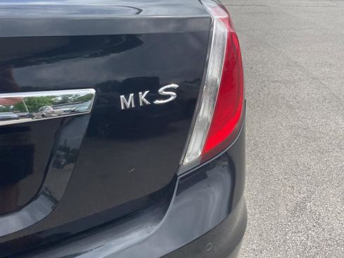 Used 2010 Lincoln MKS FWD image 19