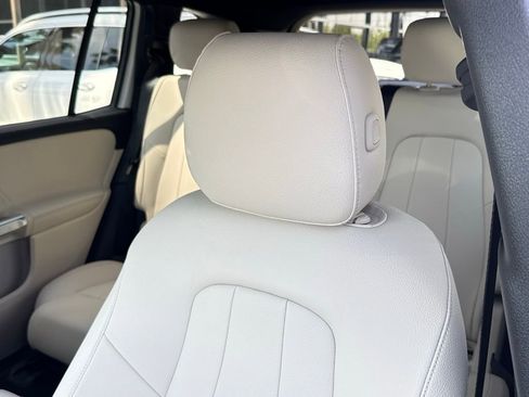 New 2026 Mercedes-Benz GLB 250 image 3