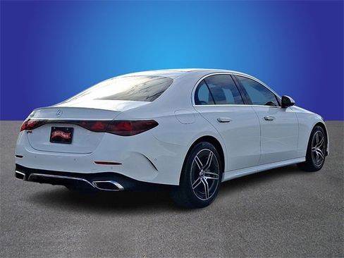 Used 2025 Mercedes-Benz E 350 Sedan image 4
