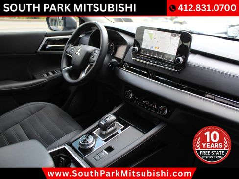 Used 2023 Mitsubishi Outlander SE AWD/4WD image 10