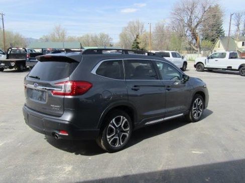 Used 2024 Subaru Ascent Limited w/ Technology Package AWD/4WD image 5