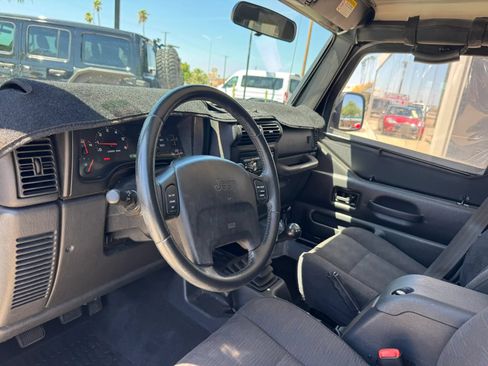 Used 2003 Jeep Wrangler SE AWD/4WD image 16
