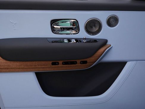 Certified 2023 Rolls-Royce Cullinan w/ Cullinan Package AWD/4WD image 11