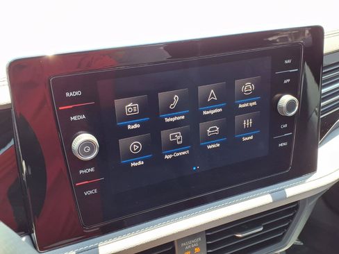 New 2026 Volkswagen Jetta SEL FWD image 15