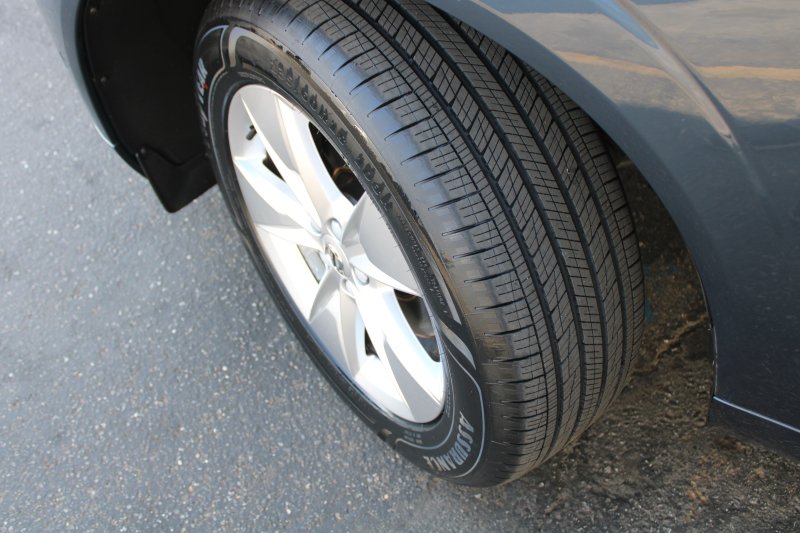 Used 2022 Volvo XC60 B5 Momentum FWD image 21