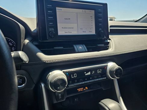 Used 2019 Toyota RAV4 XLE AWD/4WD image 23