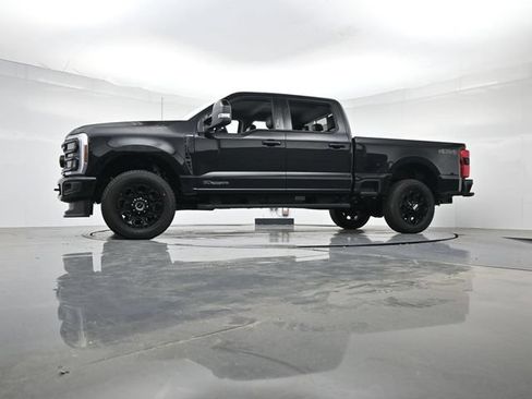 New 2026 Ford F250 Lariat w/ Black Appearance Package AWD/4WD image 16