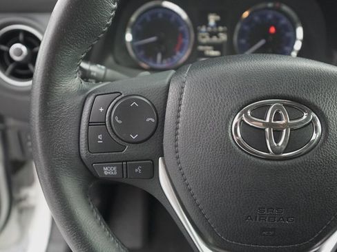 Used 2019 Toyota Corolla SE image 26