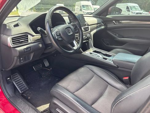 Used 2018 Honda Accord Sport image 15