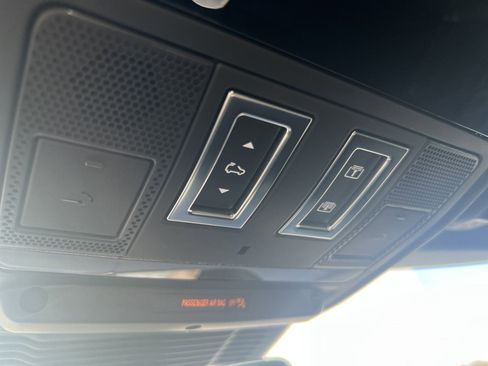 New 2025 Land Rover Range Rover Evoque Dynamic SE image 21