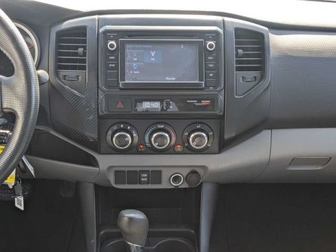 Used 2014 Toyota Tacoma PreRunner w/ Convenience Package RWD image 17