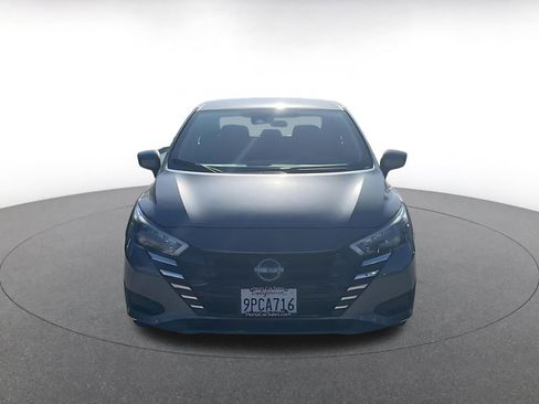 Used 2025 Nissan Versa SV image 3