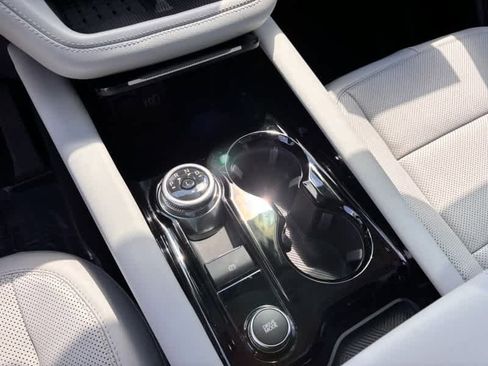 Used 2025 Ford Explorer Platinum w/ LUX Leather Package image 22