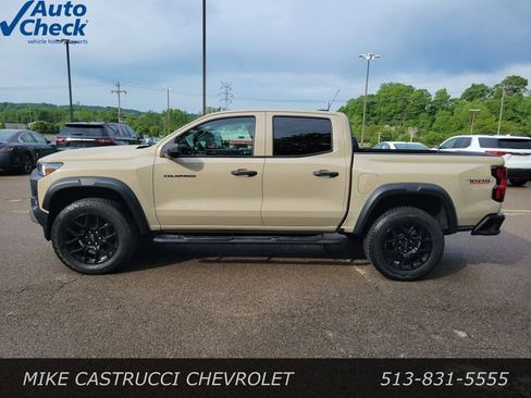 Used 2023 Chevrolet Colorado Trail Boss w/ LPO, Dark Essentials Package AWD/4WD image 2