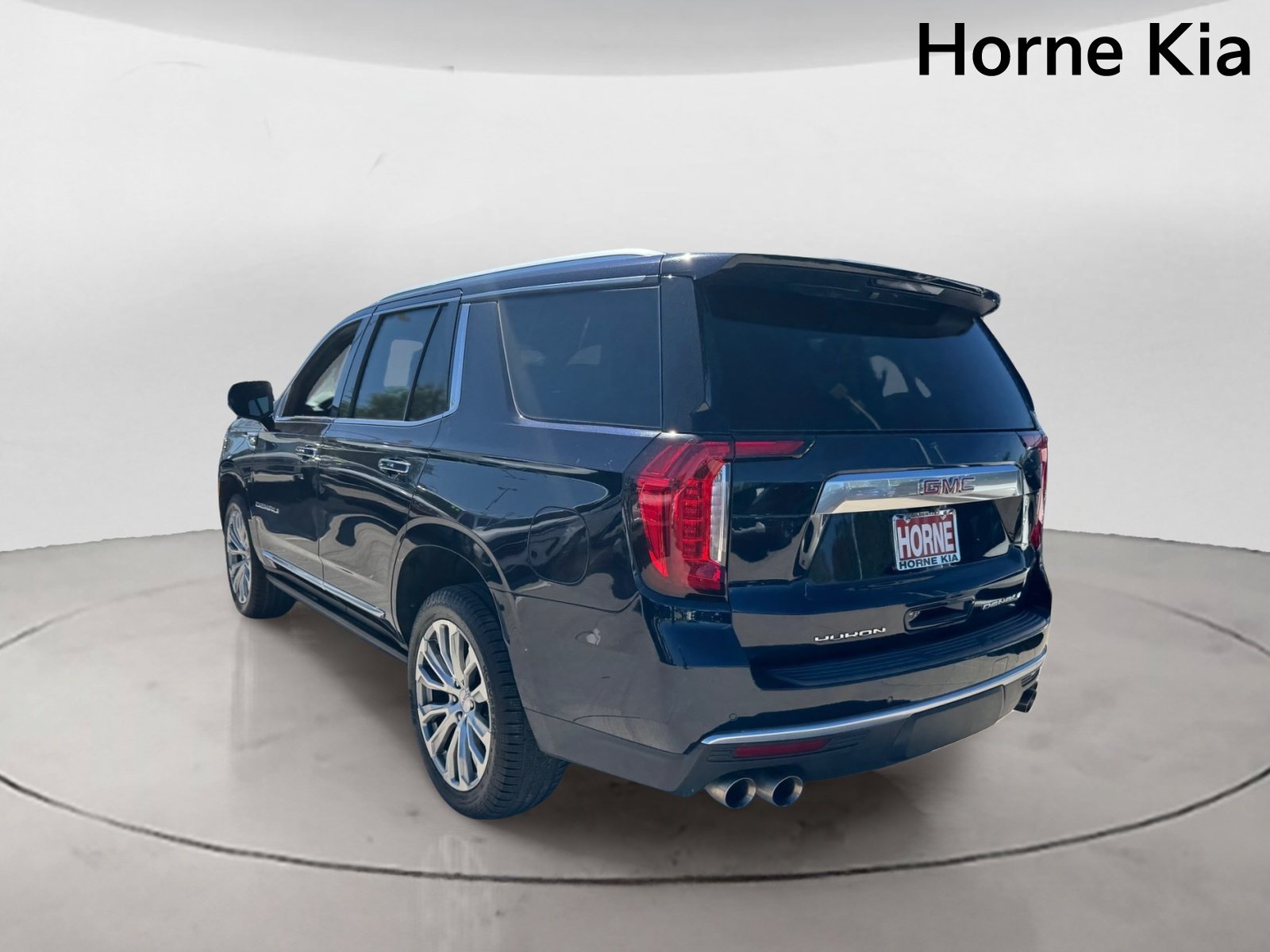 Used 2023 GMC Yukon Denali RWD image 5