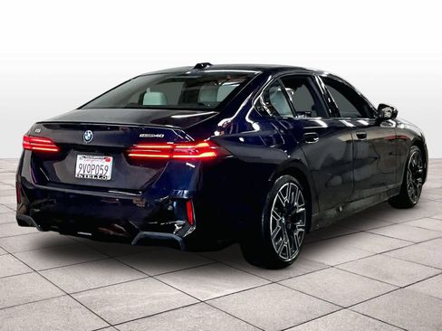 Certified 2026 BMW i5 eDrive40 w/ M Sport Package RWD image 15