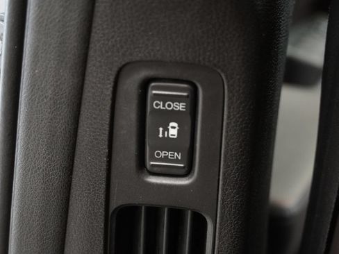 Used 2019 Honda Odyssey EX-L image 30