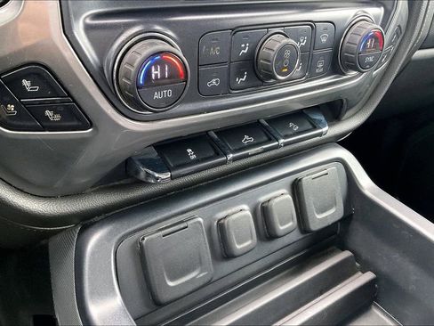 Used 2016 Chevrolet Silverado 1500 LTZ Z71 image 18