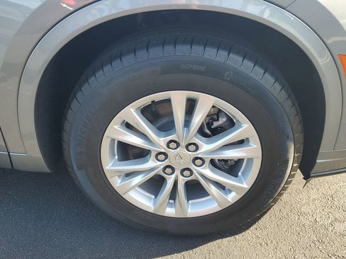 New 2025 Cadillac XT6 Luxury image 10