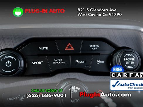Used 2018 Dodge Challenger R/T Scat Pack RWD image 19