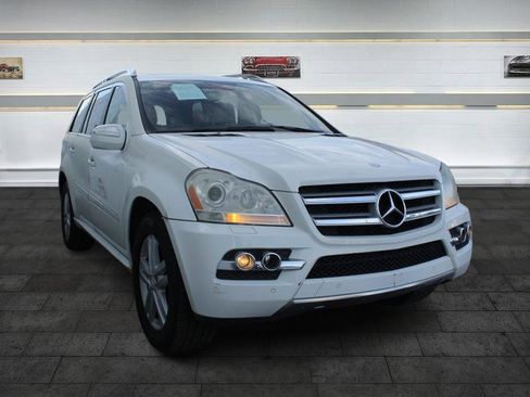 Used 2010 Mercedes-Benz GL 450 4MATIC image 1