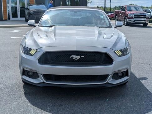 Used 2017 Ford Mustang GT Premium image 3
