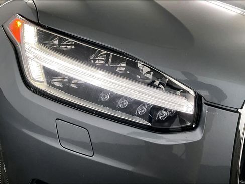 Used 2018 Volvo XC90 T6 Momentum w/ Convenience Package image 26