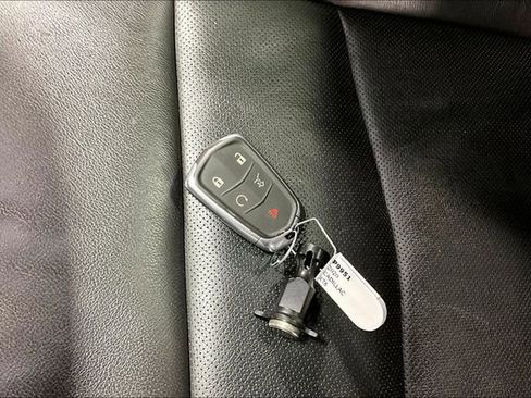 Used 2020 Cadillac XT6 Premium Luxury image 33