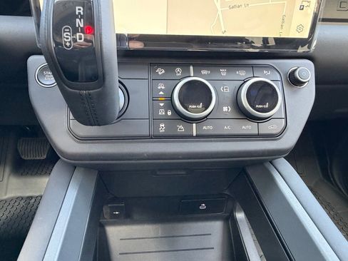 New 2026 Land Rover Defender 110 S image 19