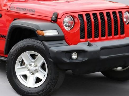 Used 2020 Jeep Gladiator Sport w/ Quick Order Package 24S image 6