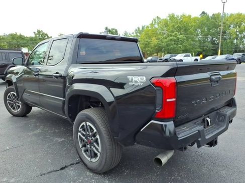 Used 2026 Toyota Tacoma TRD Sport AWD/4WD image 26
