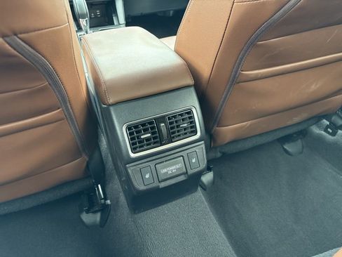 Used 2018 Subaru Outback 2.5i Touring w/ Popular Package #3 image 25