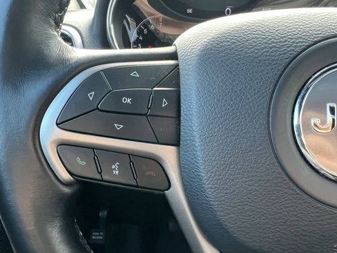 Used 2021 Jeep Grand Cherokee Limited w/ Sun & Sound Group image 19