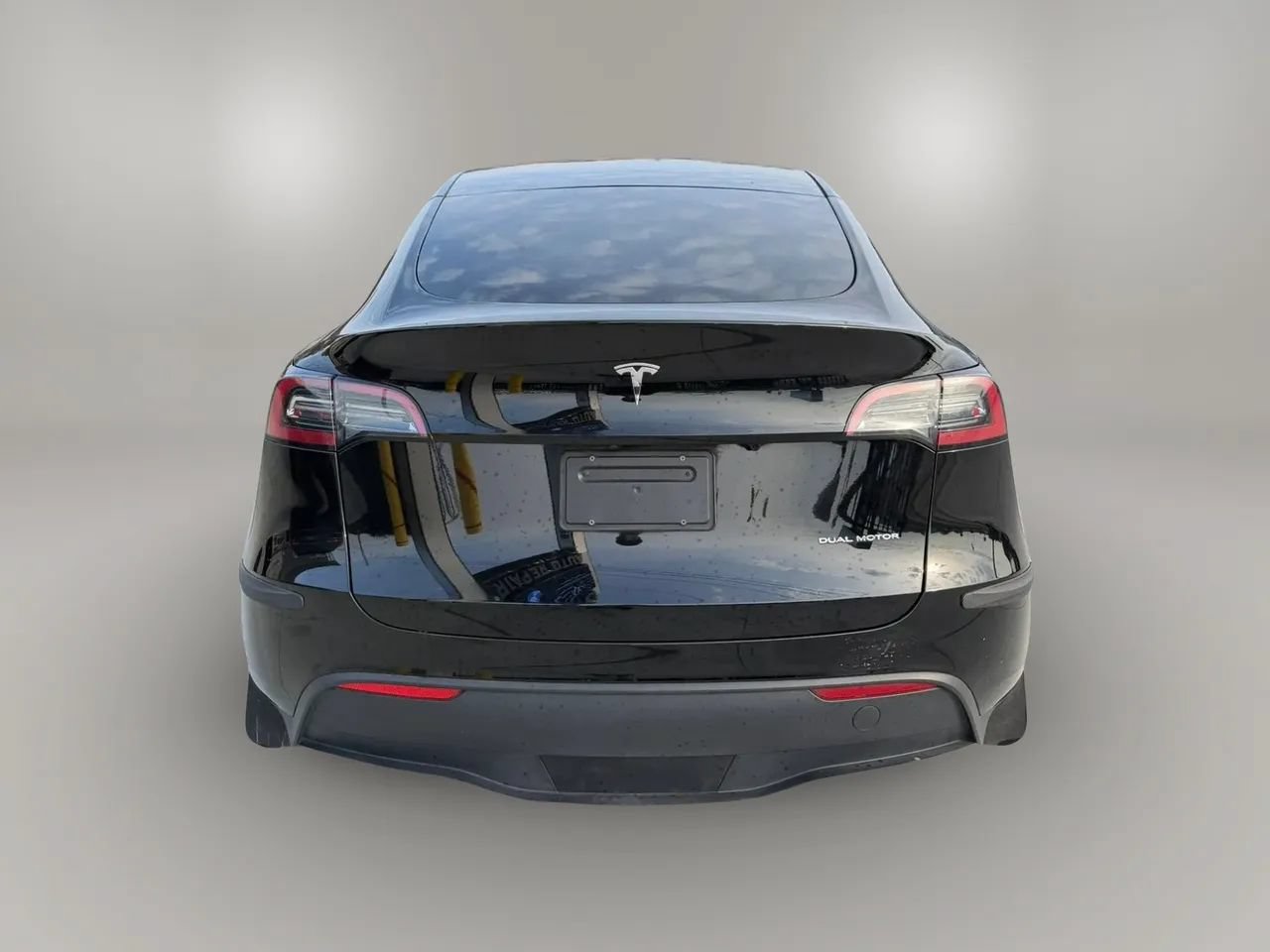 Used 2023 Tesla Model Y AWD image 6