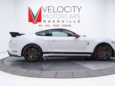 Used 2022 Ford Mustang Shelby GT500 w/ Carbon Fiber Track Pack image 5
