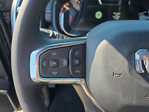 New 2026 RAM 2500 Laramie AWD/4WD image 16